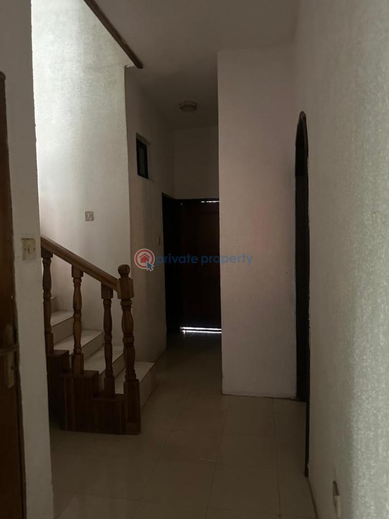 5 bedroom Semi detached Duplex For Rent Lekki Phase 1 Lagos - 2
