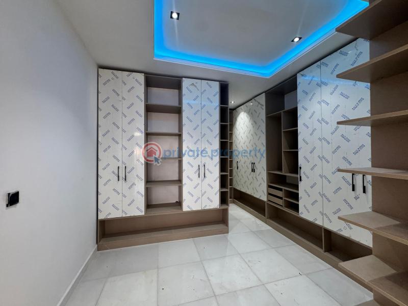 5 bedroom Semi detached Duplex For Sale Utako Abuja Phase 2  - 2