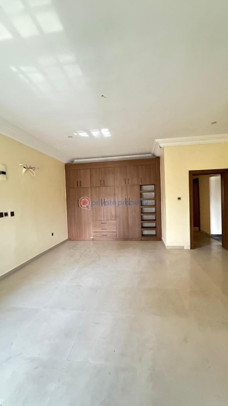 5 bedroom Semi detached Duplex For Sale Utako Abuja Phase 2  - 3