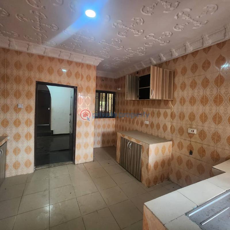 5 bedroom Block Of Flats For Sale Peace And Progress Estate, Akobo Ibadan Oyo - 8