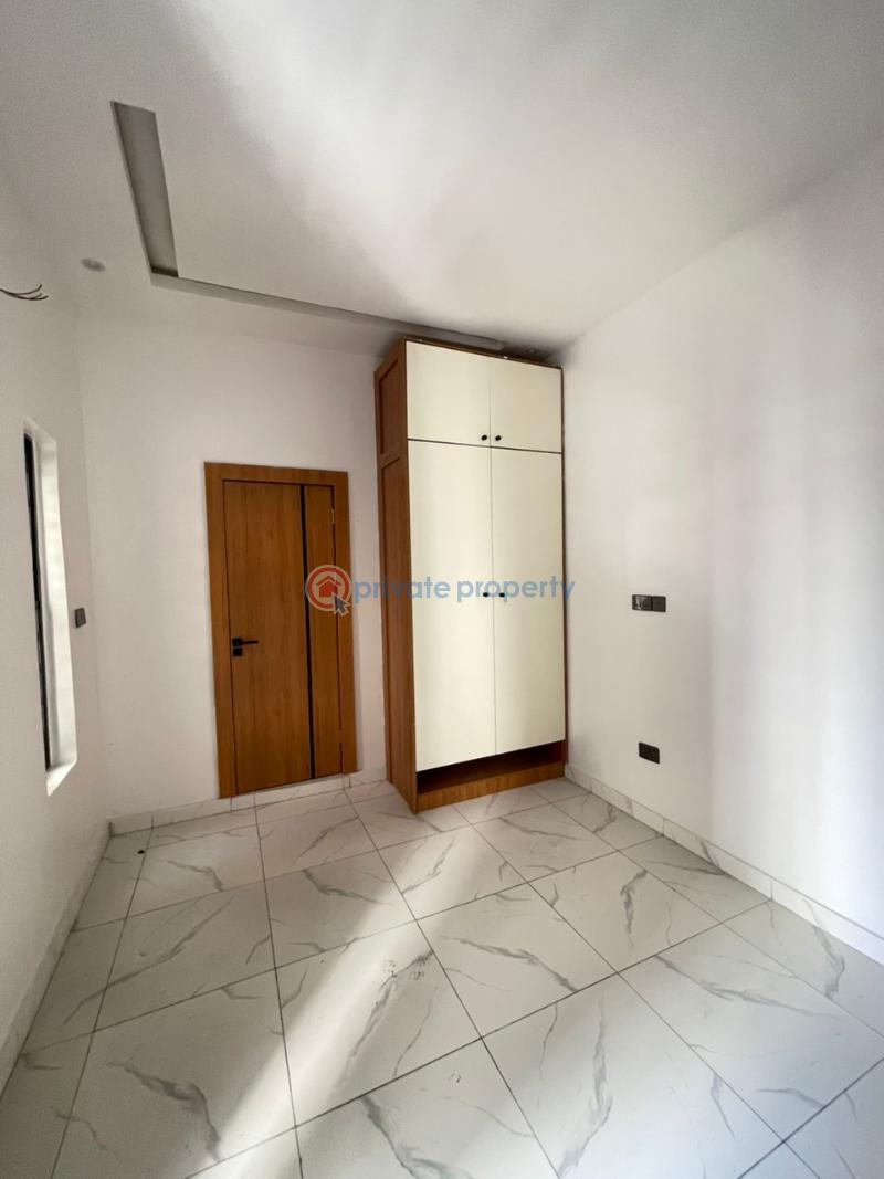 5 bedroom Semi detached Duplex For Sale Ologolo Lekki Lagos - 4