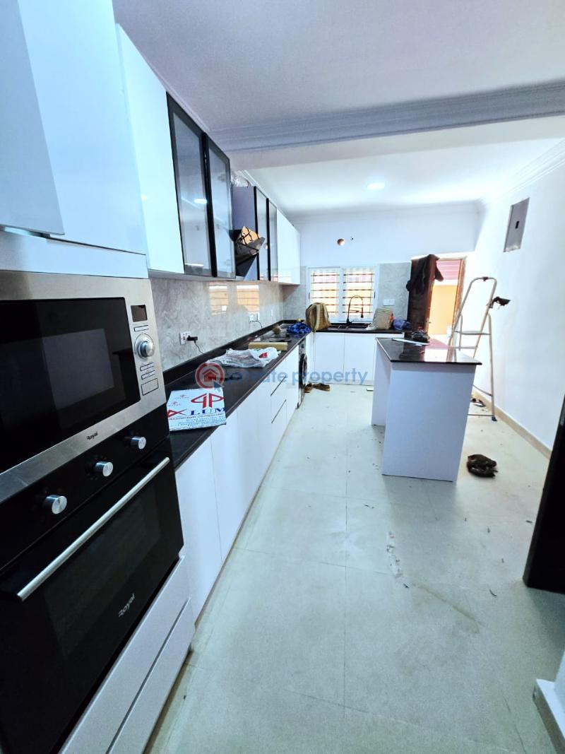 5 bedroom Semi detached Duplex For Rent Lekki Phase 1 Lagos - 2