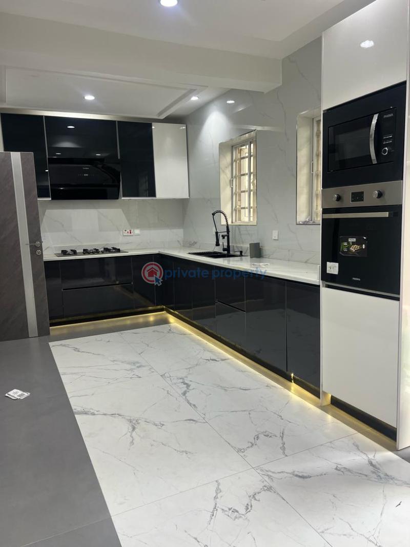 5 bedroom semi detached duplex + bq & courtyard 🏡 - 16 5 bedroom Detached Duplex For Sale Magodo Phase 1 Lekki Phase 1 Lagos - 16