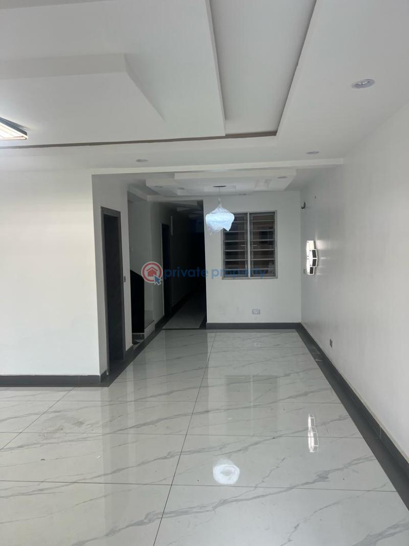5 bedroom semi detached duplex + bq & courtyard 🏡 - 15 5 bedroom Detached Duplex For Sale Magodo Phase 1 Lekki Phase 1 Lagos - 15