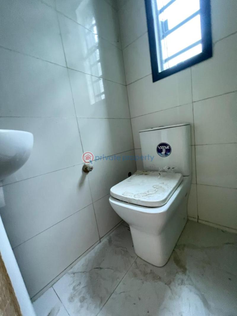 5 bedroom Semi detached Duplex For Sale Ogudu GRA Lagos - 2