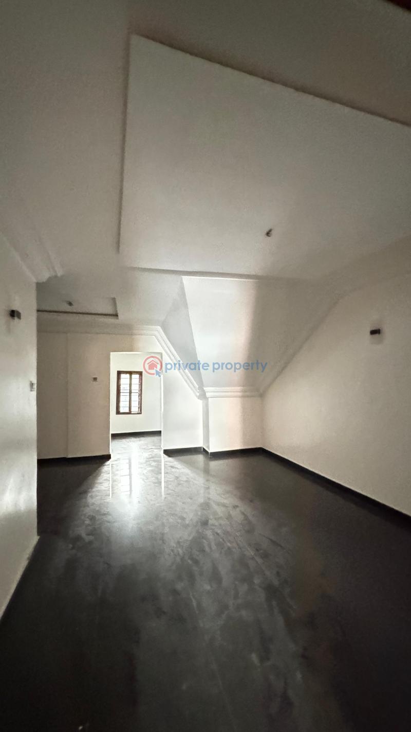 5 bedroom Semi detached Duplex For Sale Utako Abuja Phase 2  - 7