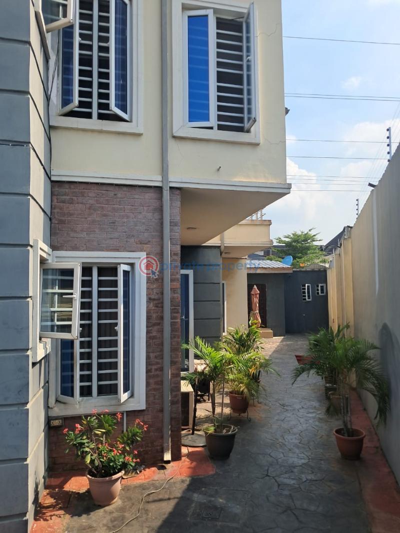 5 bedroom Detached Duplex For Sale Magodo Phase 1 Gra Magodo GRA Phase 1 Ojodu Lagos - 1