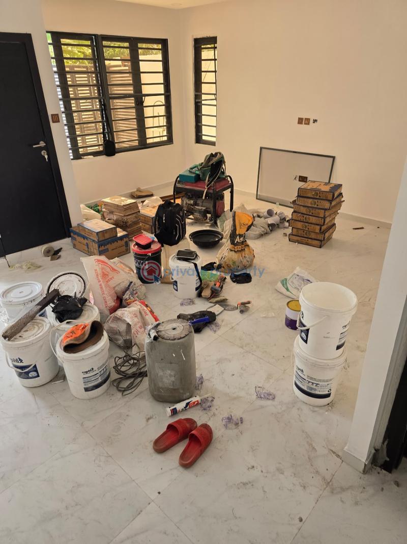5 bedroom Semi detached Duplex For Sale Ajao Estate Maryland Lagos - 4