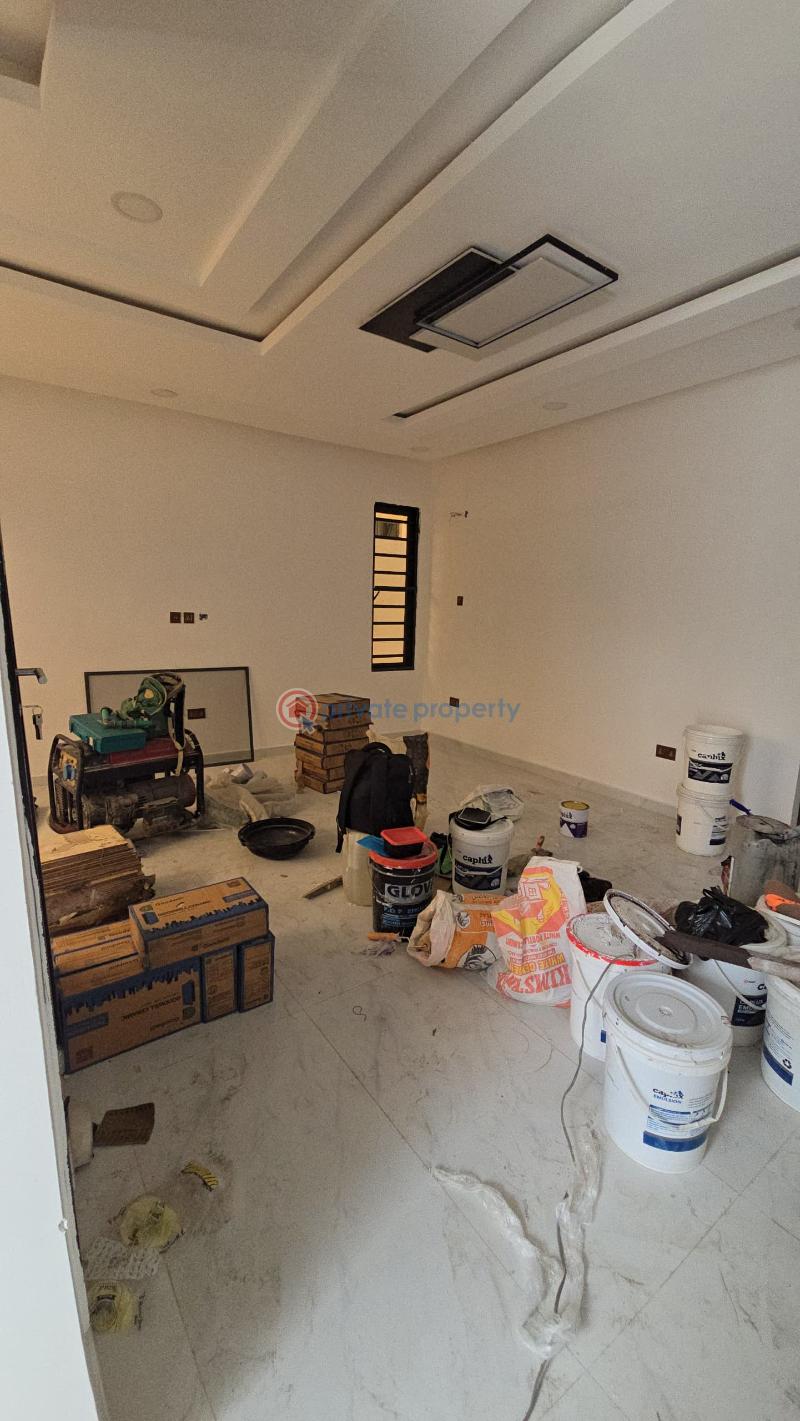 5 bedroom Semi detached Duplex For Sale Ajao Estate Maryland Lagos - 12