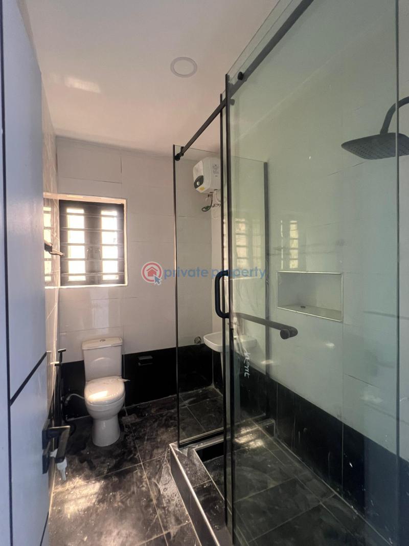 5 bedroom Semi detached Duplex For Sale Magodo Gra Phrase 1 Magodo GRA Phase 1 Ojodu Lagos - 5