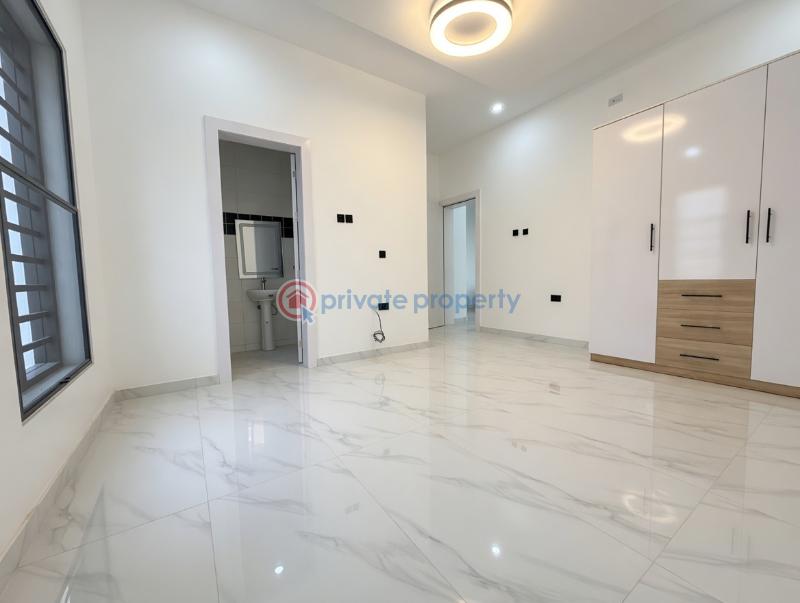 5 bedroom Semi detached Duplex For Sale Regal Court 2 Ikeja GRA Lagos - 2