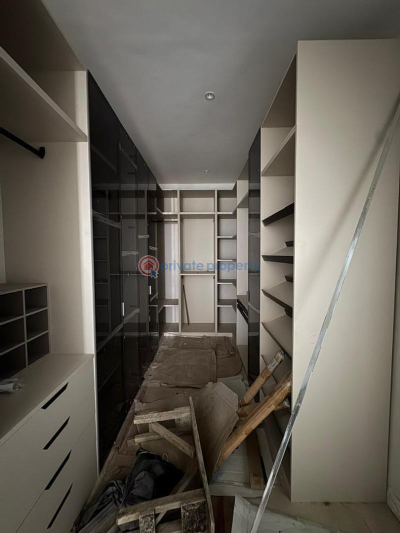5 bedroom Semi detached Duplex For Sale Banana Island Ikoyi Lagos - 2