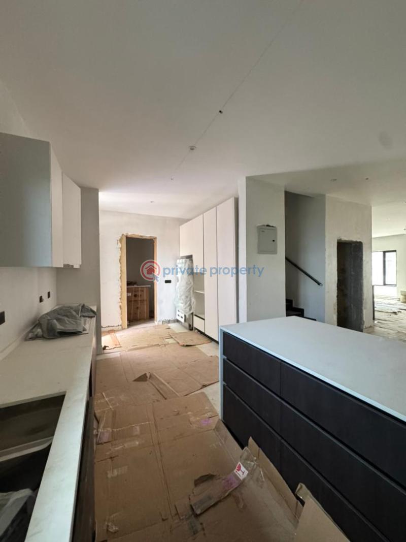 5 bedroom Semi detached Duplex For Sale Banana Island Ikoyi Lagos - 11