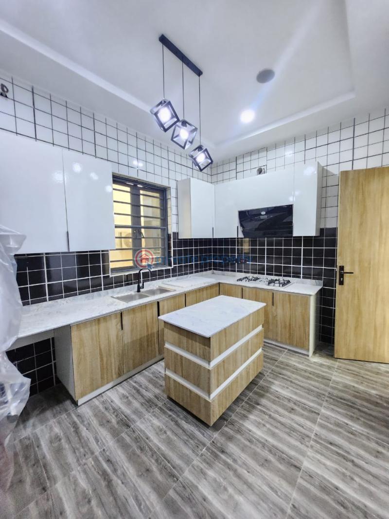 5 bedroom Semi detached Duplex For Sale Ajah Lagos - 8