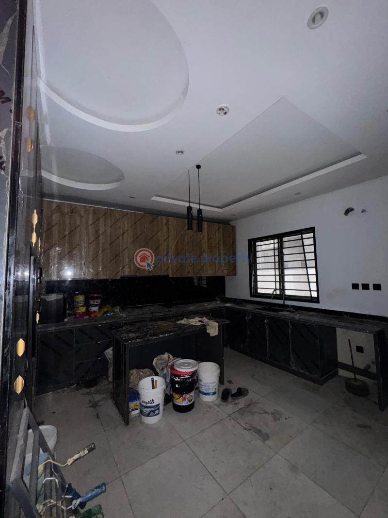 5 bedroom Semi detached Duplex For Sale Lekki Phase 1 Lagos - 3