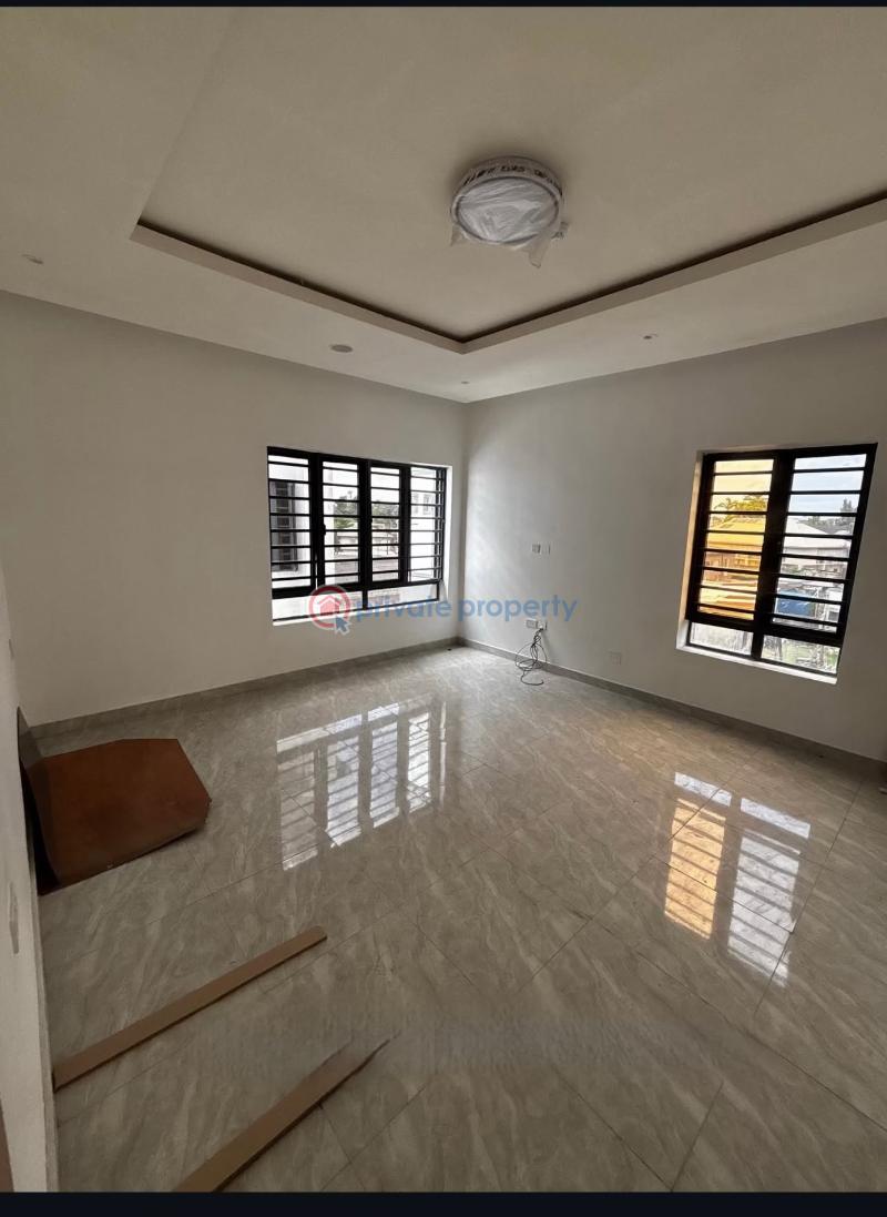 5 bedroom Semi detached Duplex For Sale Adelabu Surulere Lagos - 5