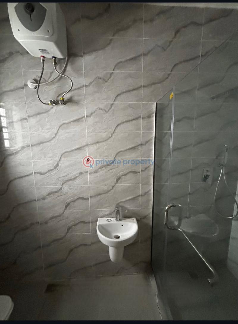 5 bedroom Semi detached Duplex For Sale Adelabu Surulere Lagos - 4