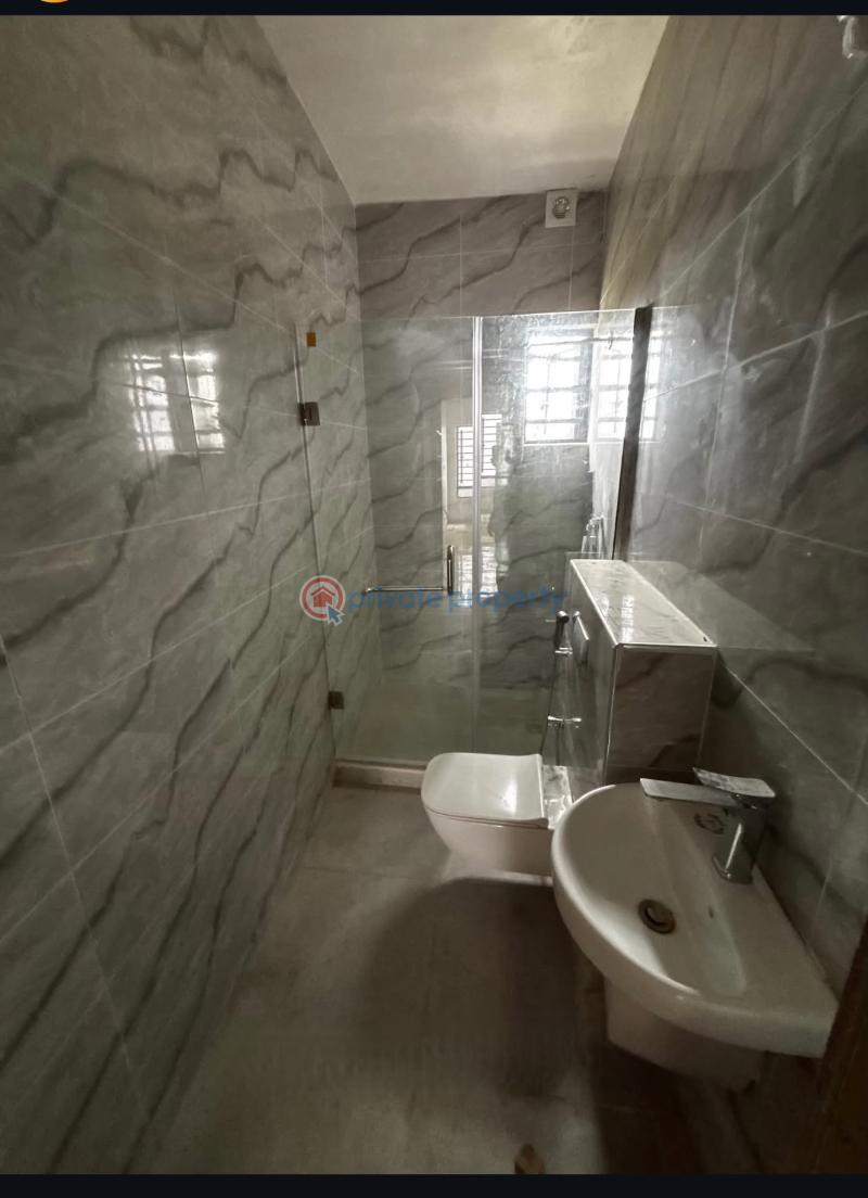 5 bedroom Semi detached Duplex For Sale Adelabu Surulere Lagos - 6