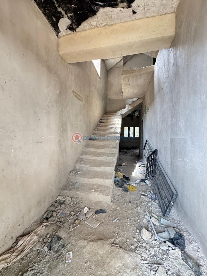 5 bedroom Semi detached Duplex For Sale Gwarimpa Abuja Phase 3  - 5