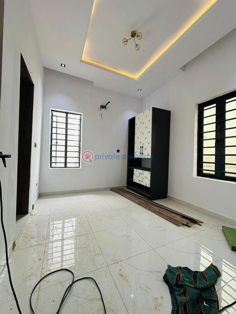 5 bedroom Semi detached Duplex For Sale Magodo Phase 2 Magodo Isheri Ikeja Lagos - 10