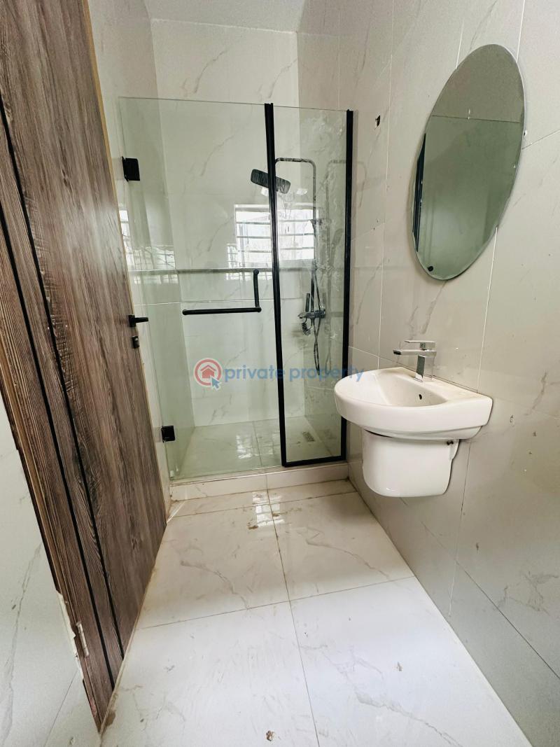 5 bedroom Semi detached Duplex For Sale Magodo Phase 2 Magodo Isheri Ikeja Lagos - 11