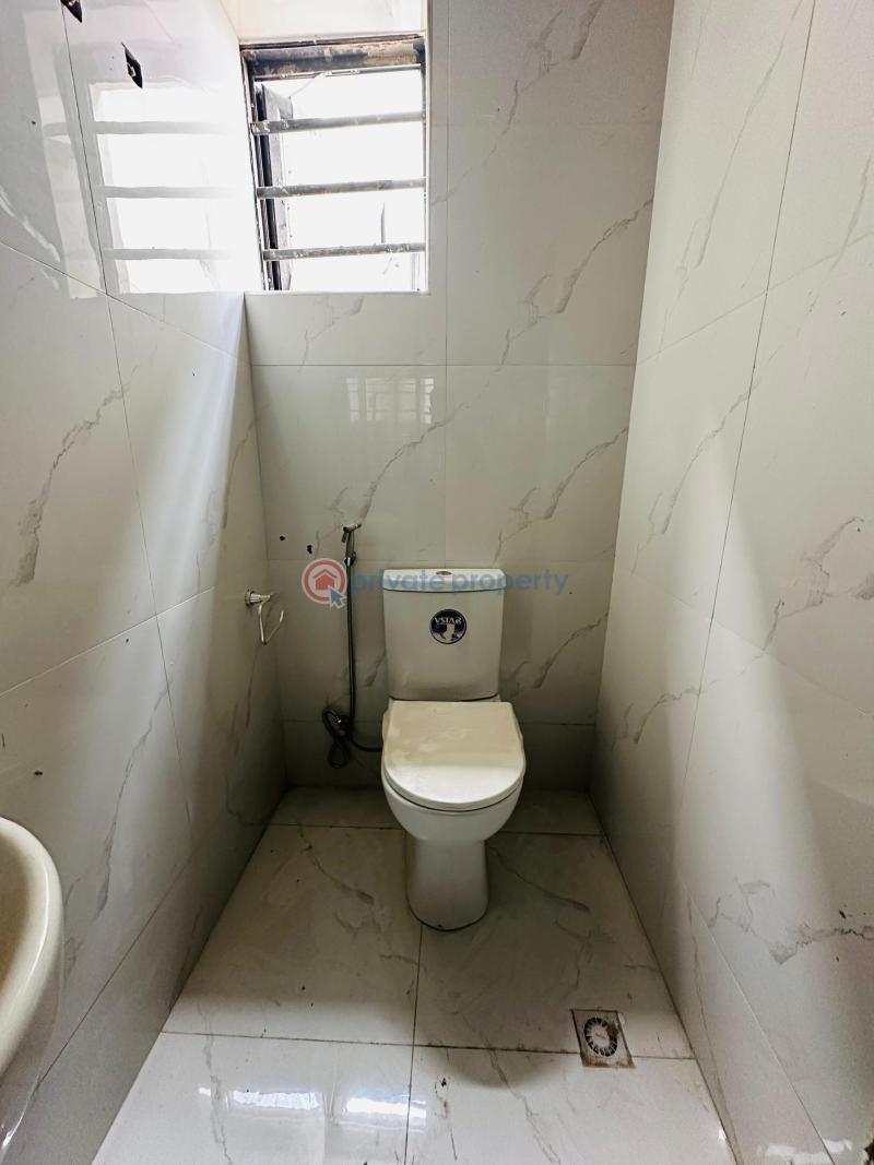 5 bedroom Semi detached Duplex For Sale Magodo Phase 2 Magodo Isheri Ikeja Lagos - 1