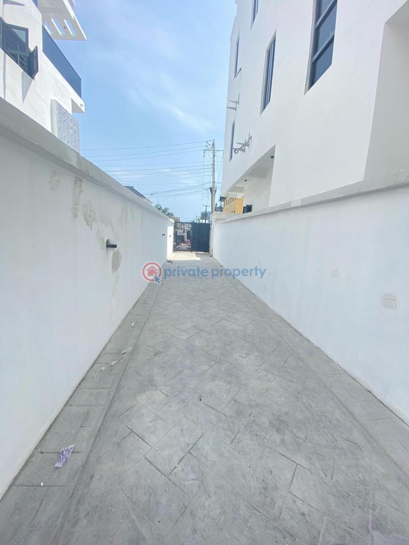 5 bedroom Semi detached Duplex For Sale Ologolo Lekki Lagos - 18