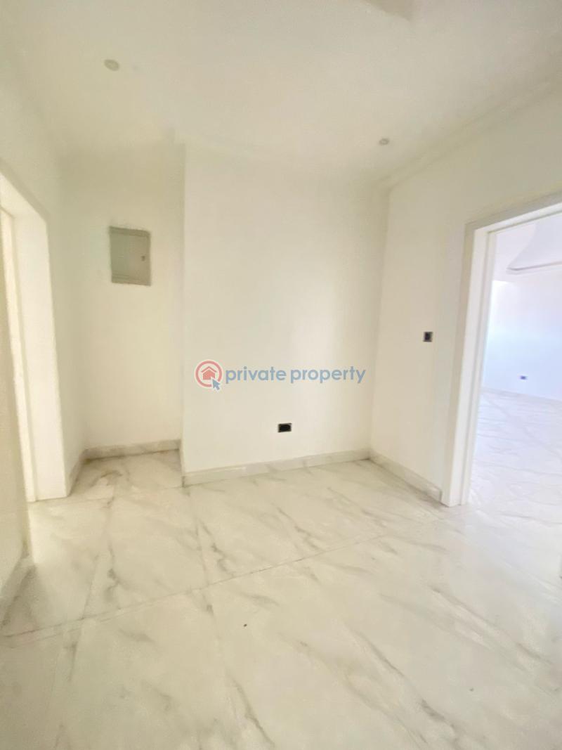 5 bedroom House For Sale Orchid Road,lekki Lagos Lekki Phase 1 Lagos - 3