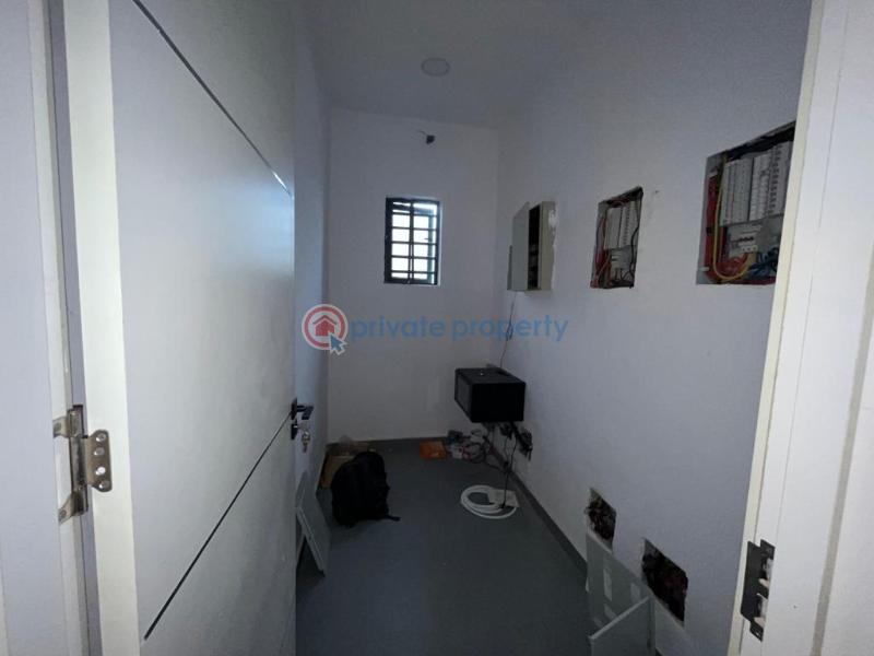 5 bedroom Detached Duplex For Sale Pinewood Estate, Off Freedom Way Ikoyi Lagos - 5