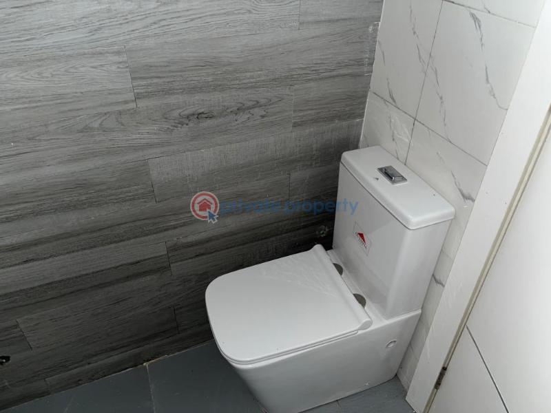 5 bedroom Detached Duplex For Sale Pinewood Estate, Off Freedom Way Ikoyi Lagos - 9
