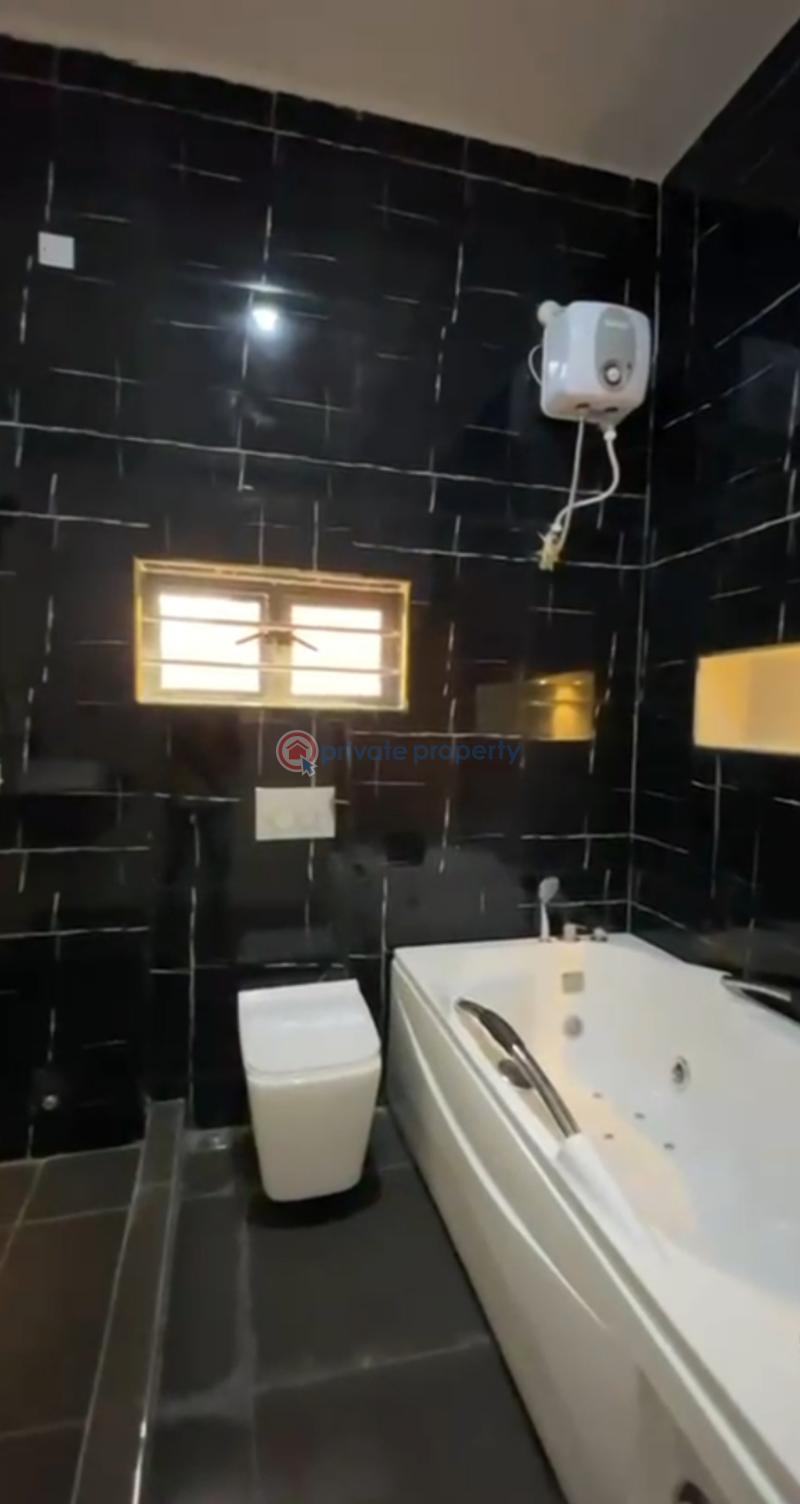 5 bedroom Detached Duplex For Sale Wtc Estate Enugu Area  - 7