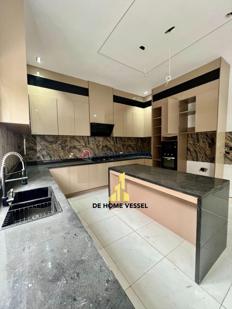 5 bedroom Duplex For Sale Chevron Drive Lekki Lagos - 8