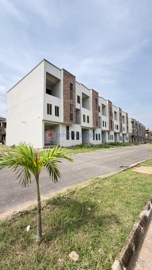 5 bedroom Terraced Duplex For Sale Jabi Abuja Phase 2  - 1