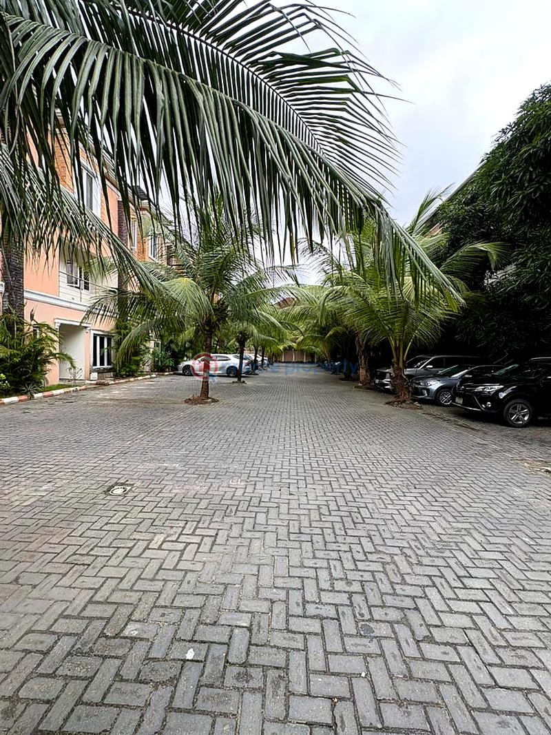 5 bedroom House For Rent Lekki Lagos - 7