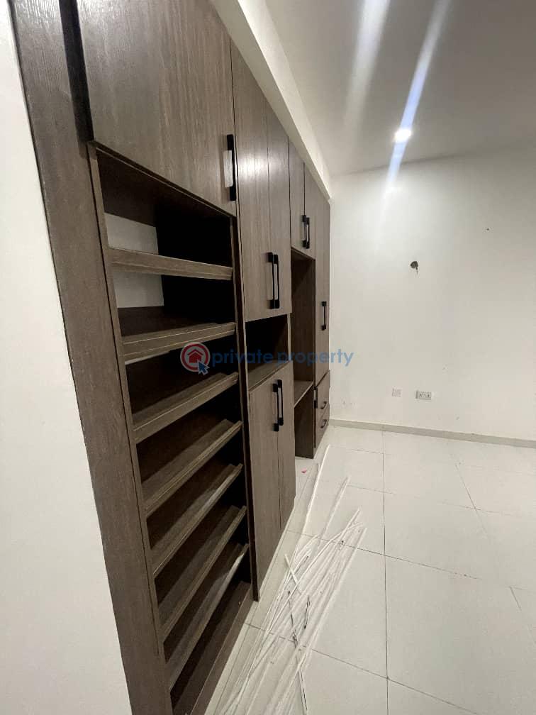 5 bedroom Terraced Duplex For Rent Guzape District Guzape Abuja Phase 1  - 9