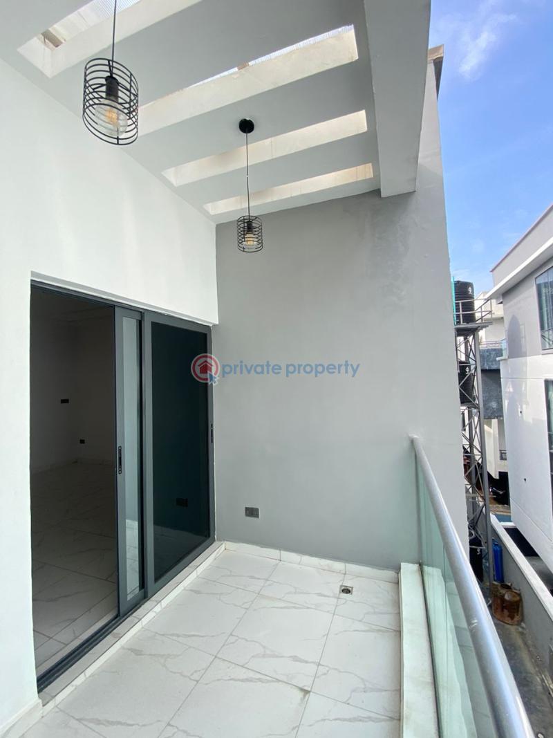 5 bedroom Terraced Duplex For Sale Ologolo Lekki Lagos - 1