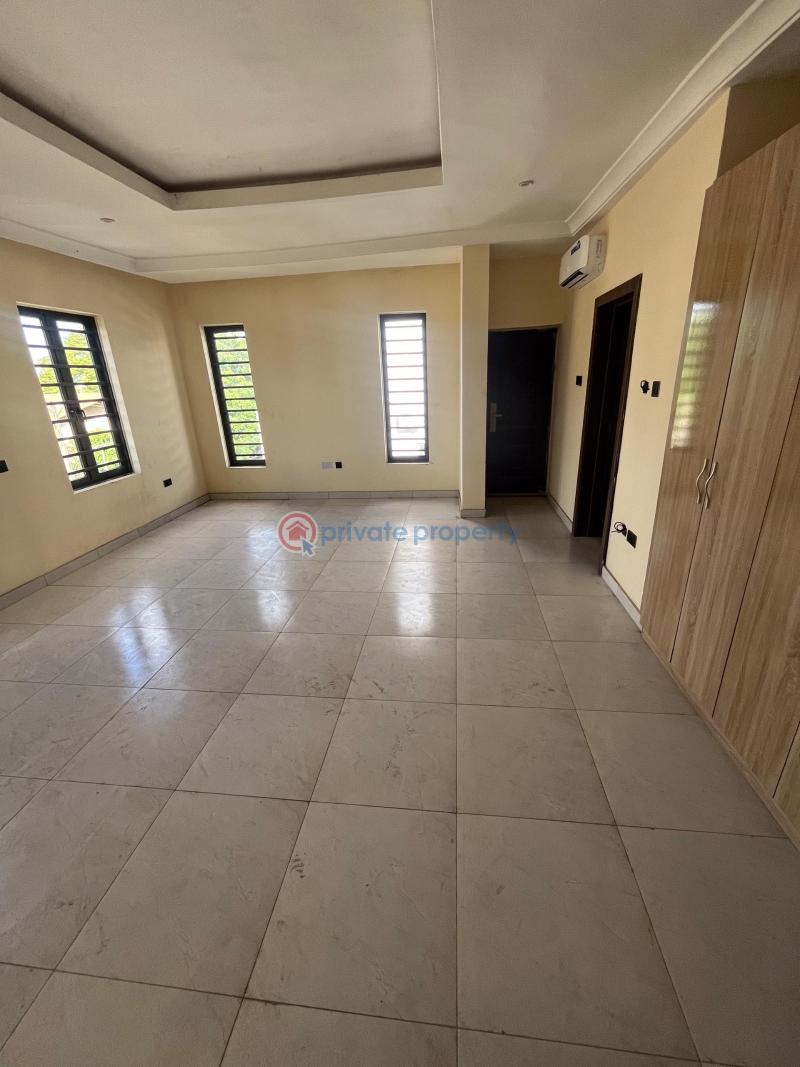 5 bedroom terrace duplex with bq - 9 5 bedroom Terraced Duplex For Sale Shonibare Estate Maryland Lagos - 9
