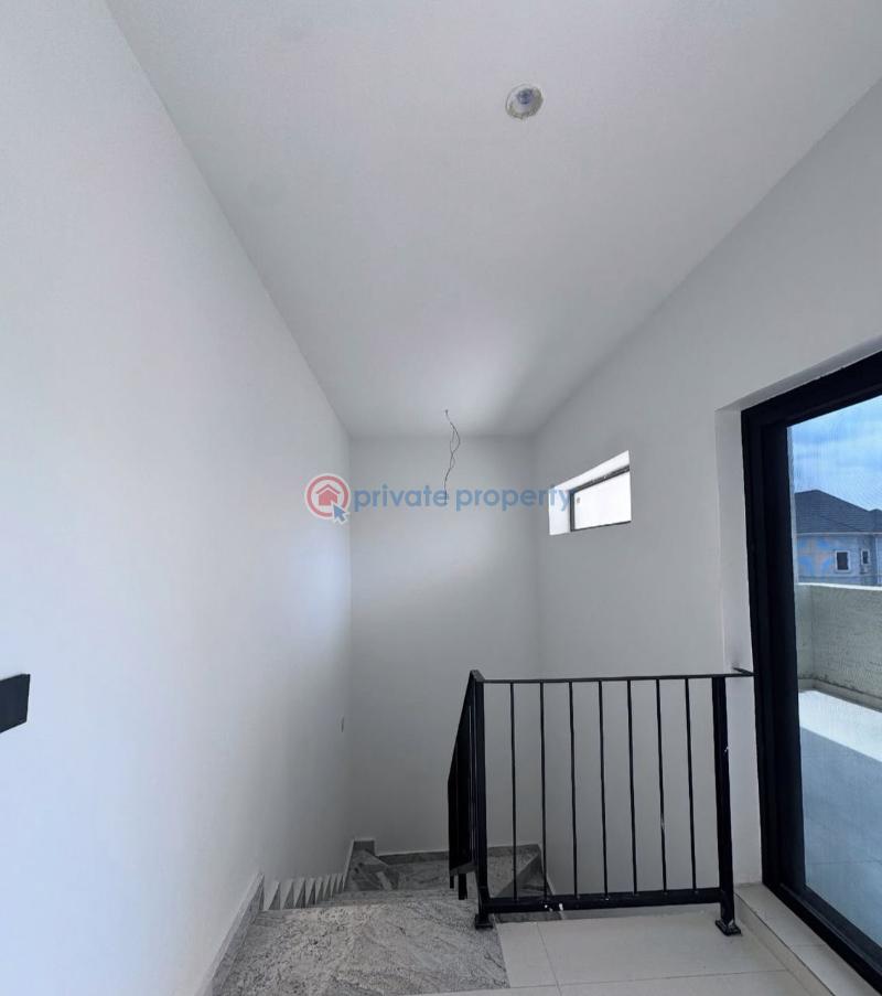 5 bedroom House For Sale Jahi Abuja Phase 2  - 2