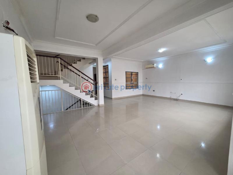 5 bedroom Terraced Duplex For Rent Bourdillon Court Chevron Drive Lekki Lagos - 11