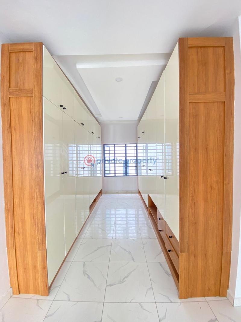 5 bedroom Terraced Duplex For Sale Ologolo Lekki Lagos - 2