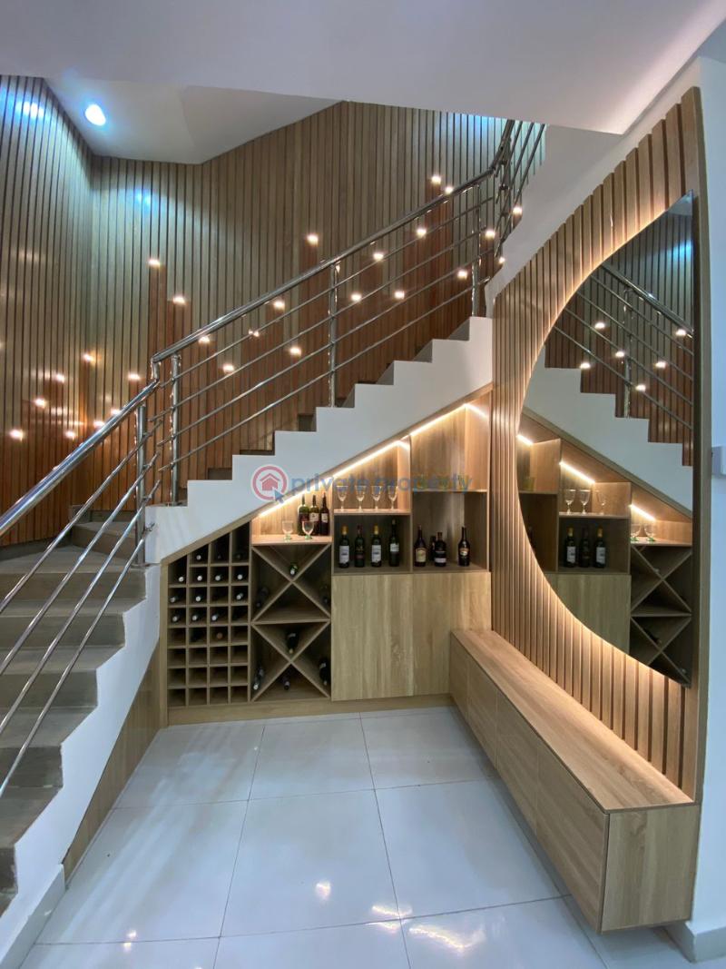 5 bedroom Terrace For Sale Ikate Elegushi Lekki Lagos - 1