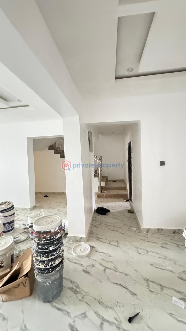 5 bedroom Terraced Duplex For Sale Gaduwa Abuja Phase 2  - 2