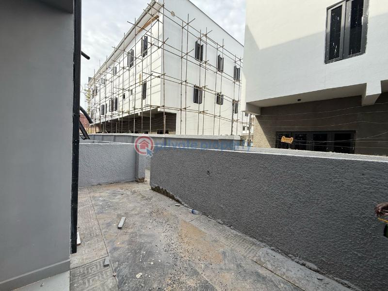 5 bedroom terrace - 4 5 bedroom Terraced Duplex For Sale Durumi Abuja Phase 2  - 4