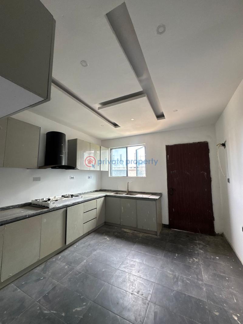 5 bedroom terrace with bq - 13 5 bedroom Terrace For Sale Ilasan Lekki Lagos - 13