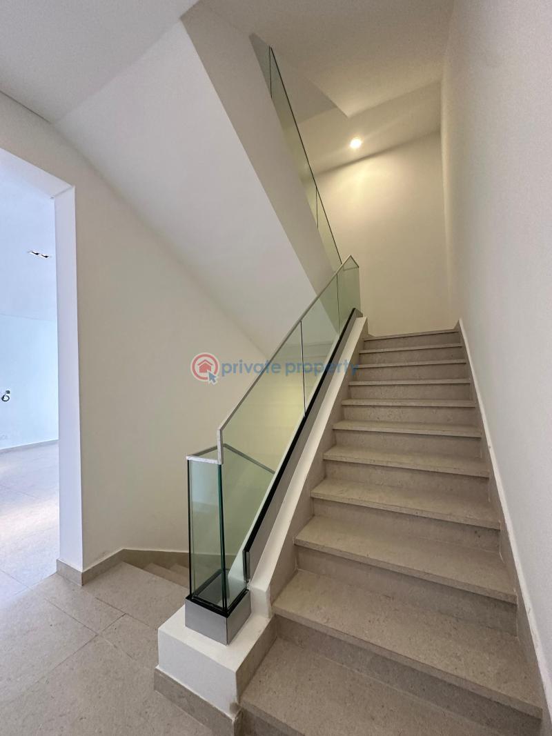 5 bedroom townhouse smart home fourplex with 2 bq's, large swimming pool, club house,gym - 11 5 bedroom Townhouse For Sale Banana Island Ikoyi Lagos - 11