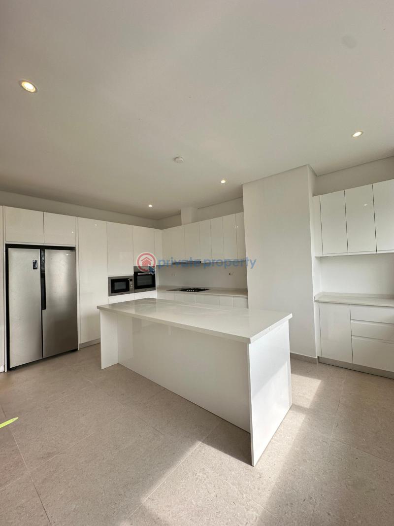 5 bedroom townhouse smart home fourplex with 2 bq's, large swimming pool, club house,gym - 5 5 bedroom Townhouse For Sale Banana Island Ikoyi Lagos - 5