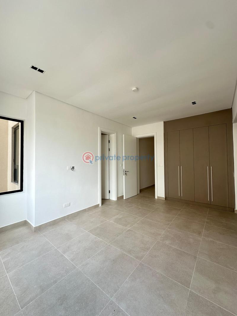5 bedroom townhouse smart home fourplex with 2 bq's, large swimming pool, club house,gym - 7 5 bedroom Townhouse For Sale Banana Island Ikoyi Lagos - 7