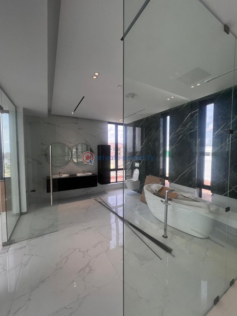 5 bedroom Detached Duplex For Sale Pinnock Beach Estate Lekki Phase 1 Lagos - 2
