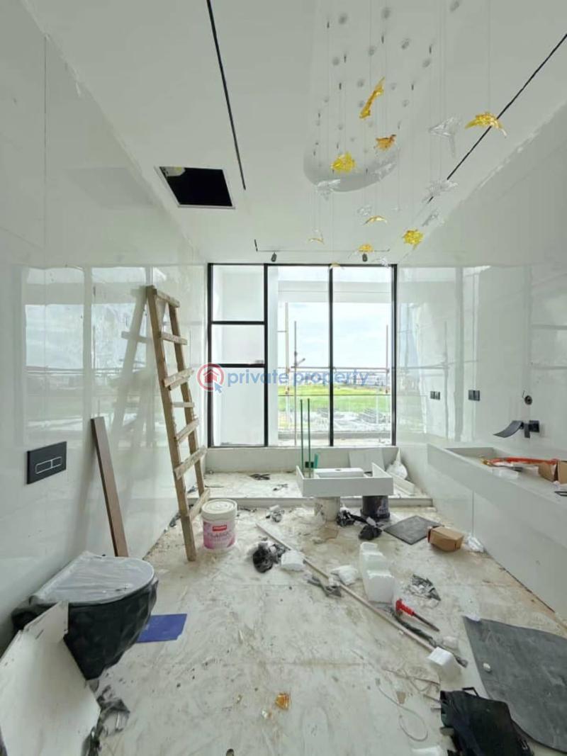 5 bedroom House For Sale Osapa Lekki Lagos - 5