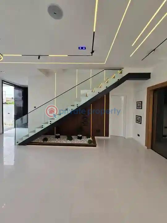 5 bedroom Detached Duplex For Sale Lekki Phase 1 Lagos - 3